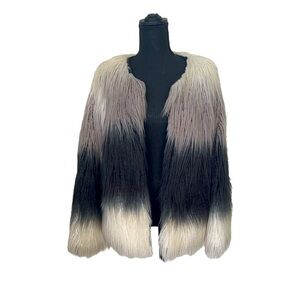 Faux fur coat - size M
